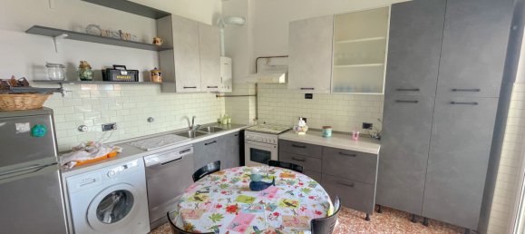 4 bedrooms Apartment in Savona, Italy No. 363132 11