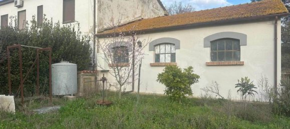 5 rooms House in Grosseto, Italy No. 42776 2