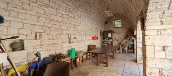 6 bedrooms House in Martina Franca, Italy No. 101488 32