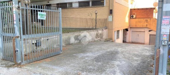 175m² Warehouse in Rome, Italy No. 161187 2