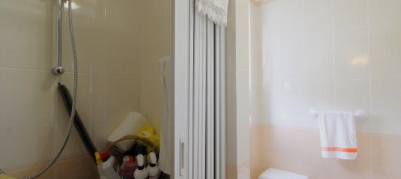 Villa de 2 dormitorios en Lucca, Italy No. 48010 23