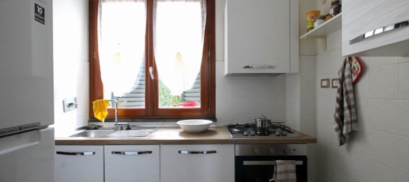 Villa de 2 dormitorios en Lucca, Italy No. 48010 12