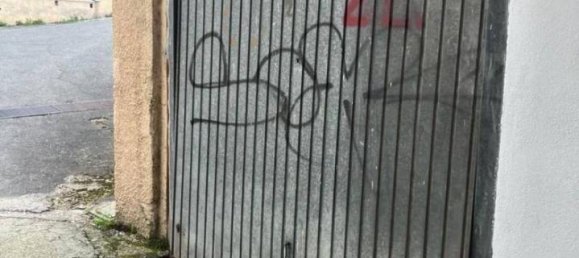 14m² Garage in Tivoli, Italy No. 28442 6