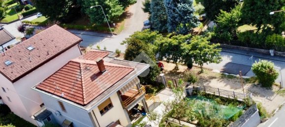 3 Schlafzimmer Villa in Vinovo, Italy, Nr. 378906 2