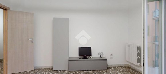 Apartamento de 3 dormitorios en Martina Franca, Italy No. 300014 18
