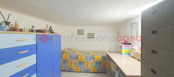 Квартира с 3 комнатами в Монополи, Италия № 148591 10