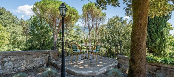 18 rooms Villa in Lucca, Italy No. 269915 4