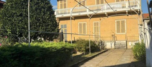 5 rooms House in Rivoli, Italy No. 176107 4
