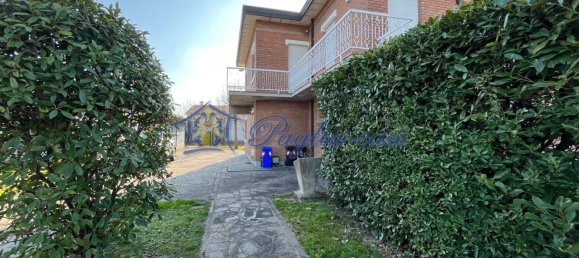 8-salle Maison à Novi di Modena, Italy No. 117353 5