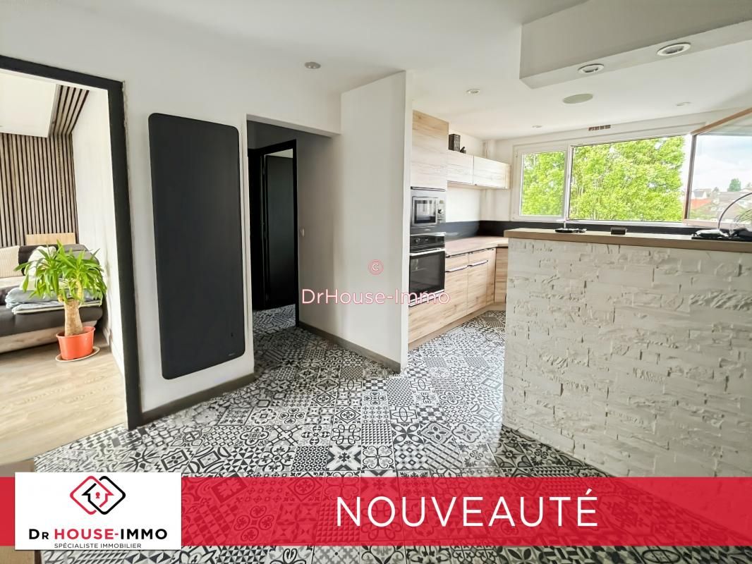 Apartamento de 3 dormitorios en Villiers-sur-Marne, France No. 350112