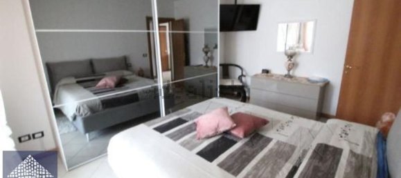 3 bedrooms Apartment in Ravenna, Italy No. 347826 4