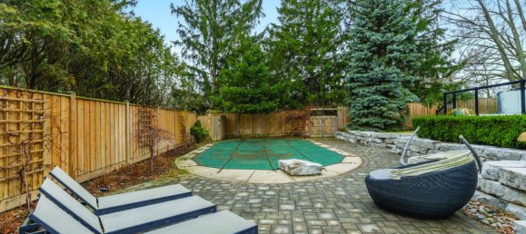 4 bedrooms House in Oakville, Canada No. 1029 5