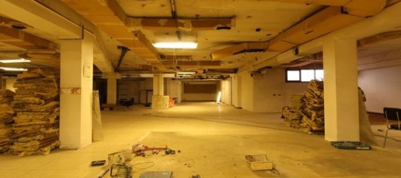 1660m² Commercial property in Barcelona, Spain No. 112487 20