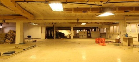 1660m² Commercial property in Barcelona, Spain No. 112487 17