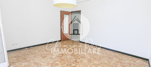 3 Schlafzimmer Wohnung in Genoa, Italy, Nr. 317710 8