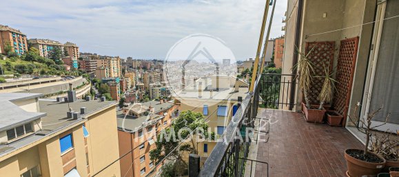 3 Schlafzimmer Wohnung in Genoa, Italy, Nr. 317710 6