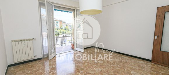 3 Schlafzimmer Wohnung in Genoa, Italy, Nr. 317710 5