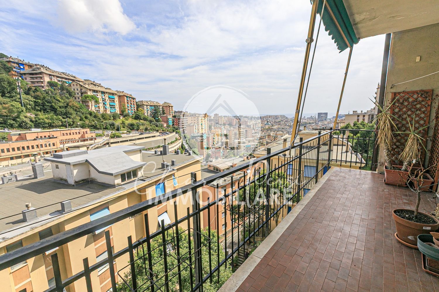 3 Schlafzimmer Wohnung in Genoa, Italy, Nr. 317710