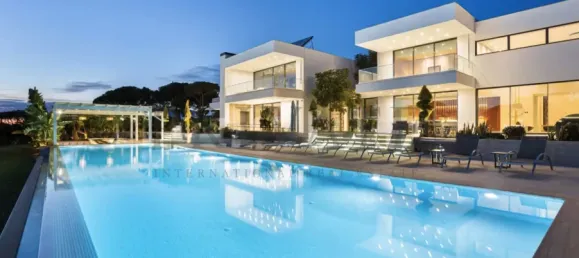 Villa de 8 dormitorios en Quarteira, Portugal No. 93317 3