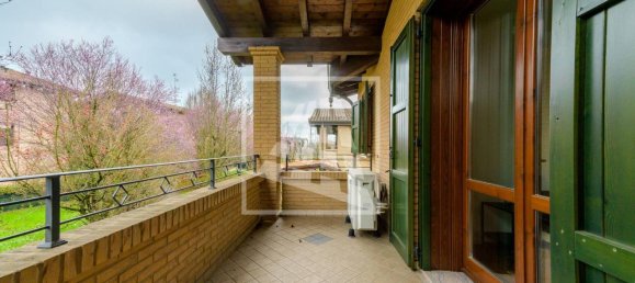 4 rooms House in Reggio Emilia, Italy No. 127920 95