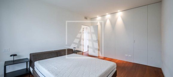 4 rooms House in Reggio Emilia, Italy No. 127920 128
