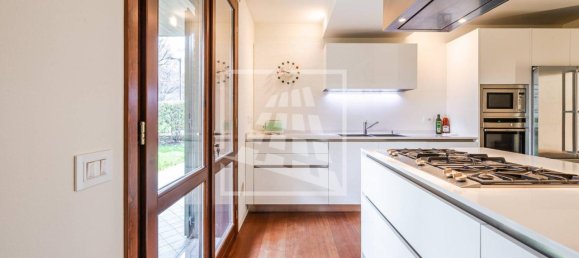 4 rooms House in Reggio Emilia, Italy No. 127920 13