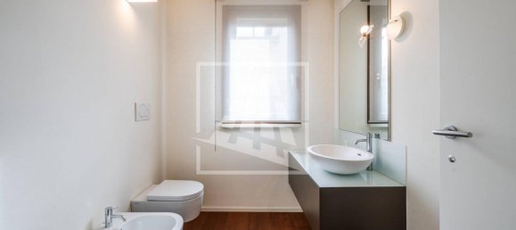 4 rooms House in Reggio Emilia, Italy No. 127920 26