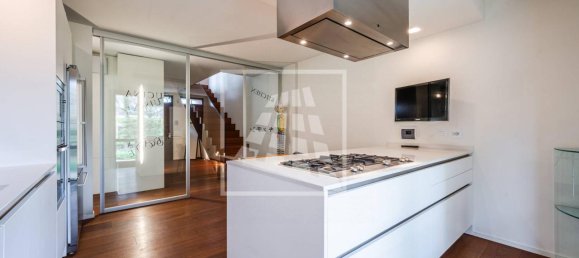 4 rooms House in Reggio Emilia, Italy No. 127920 27