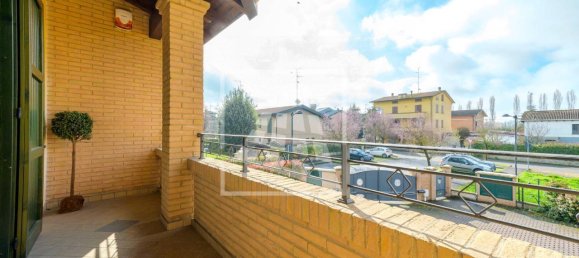 4 rooms House in Reggio Emilia, Italy No. 127920 72