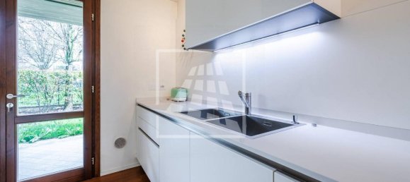 4 rooms House in Reggio Emilia, Italy No. 127920 15