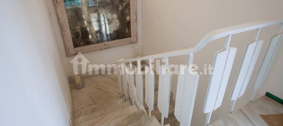 Вилла с 6 спальнями в Фьюмичино, Италия № 350418 20