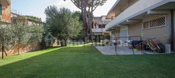 Вилла с 6 спальнями в Фьюмичино, Италия № 350418 8