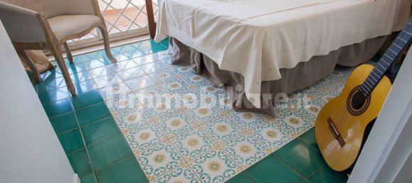 Вилла с 6 спальнями в Фьюмичино, Италия № 350418 4