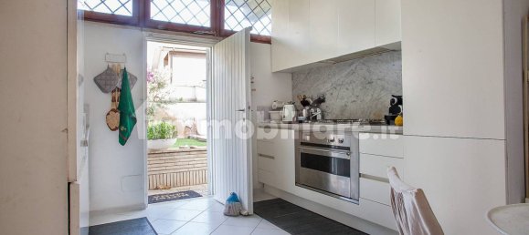 Вилла с 6 спальнями в Фьюмичино, Италия № 350418 14