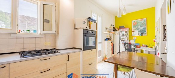 3 bedrooms Apartment in Moncalieri, Italy No. 374910 9