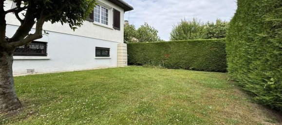 4 bedrooms House in Pringy, France No. 186141 3