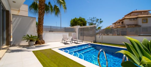 3 bedrooms Villa in Alicante, Spain No. 177106 7