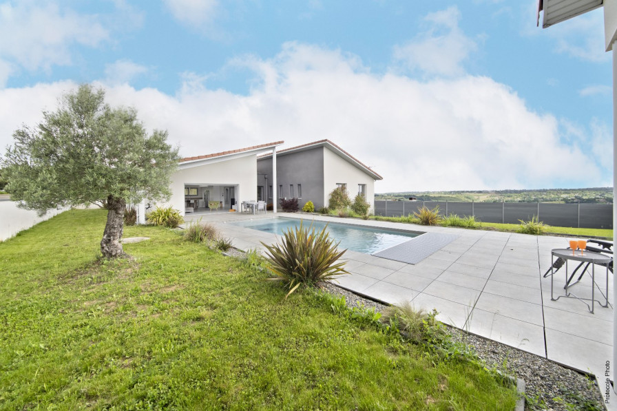 4 chambres Maison à Haute-Garonne, France No. 295238