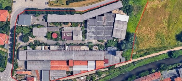 7100m² Warehouse in Fagnano Olona, Italy No. 63577 2
