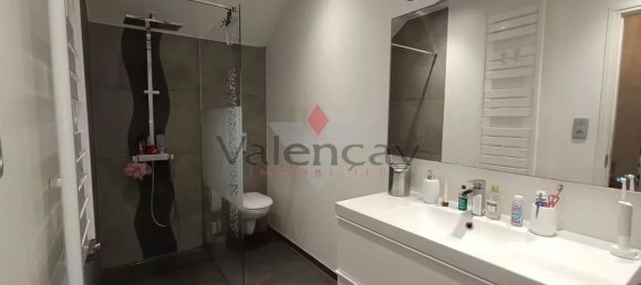 Dúplex de 2 dormitorios en Kingersheim, France No. 154878 4