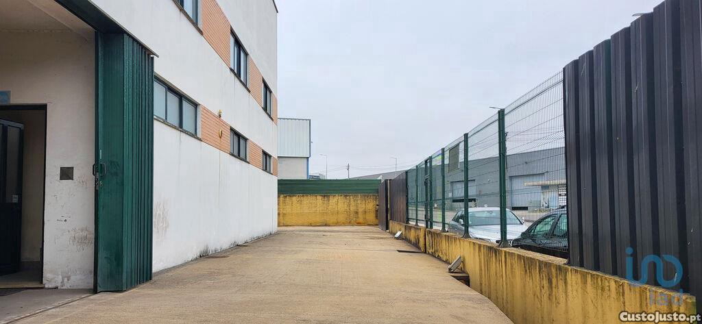 569m² Warehouse in Oia, Portugal No. 256260
