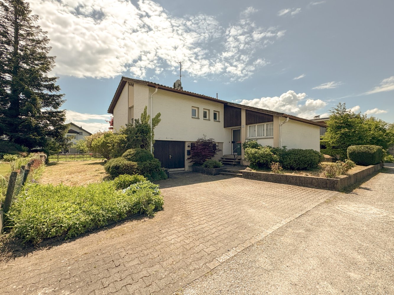 5 rooms House in Lustenau, Austria No. 181372