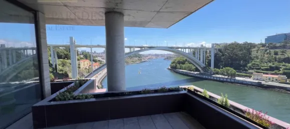 3 bedrooms Apartment in Porto, Portugal No. 107955 34