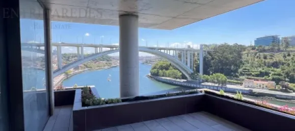 3 bedrooms Apartment in Porto, Portugal No. 107955 32