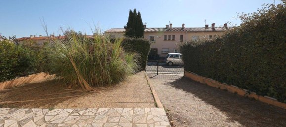 3 chambres Maison à Saint-Estève, France No. 201238 3
