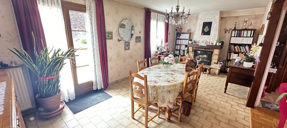 3 bedrooms House in Blois, France No. 64694 3