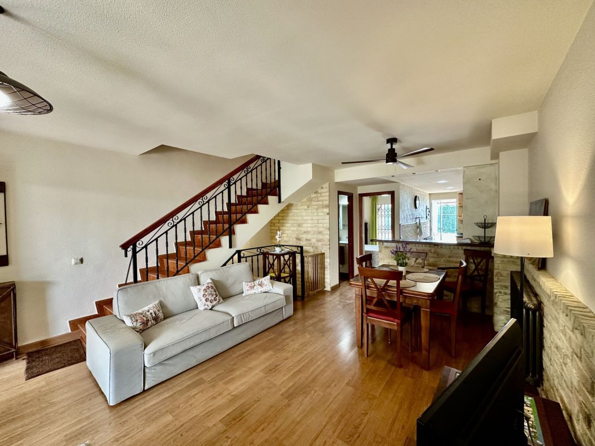 Casa de 4 dormitorios en Gran Alacant, Spain No. 22210