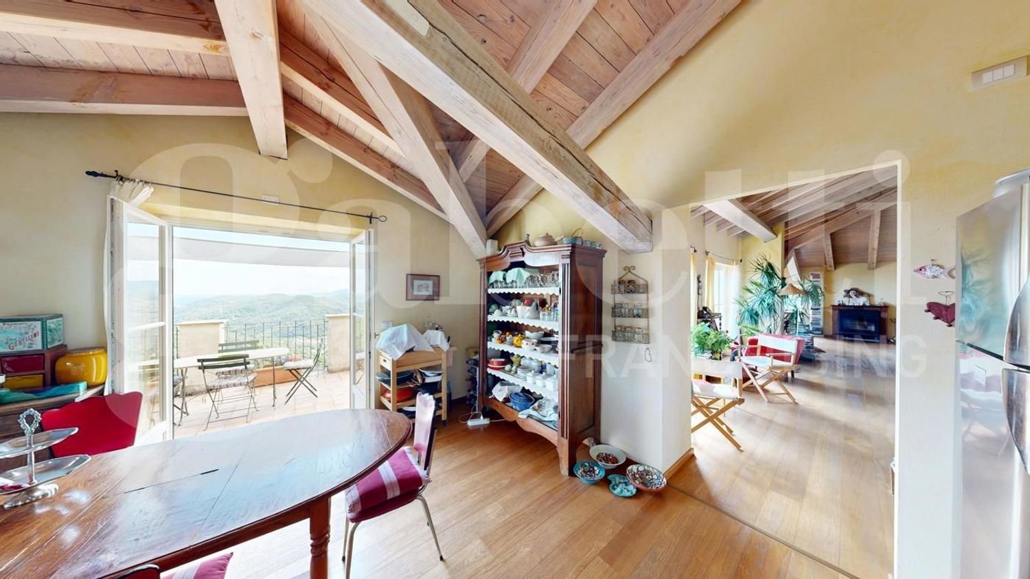 Ático de 5 habitaciónes en Calice Ligure, Italy No. 302944