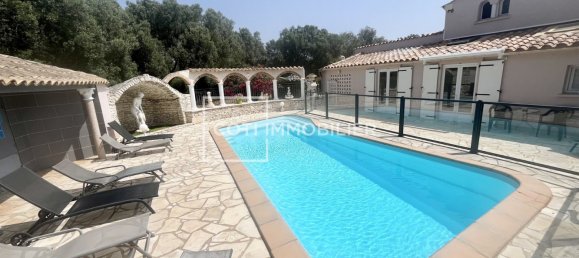 Villa de 9 dormitorios en Bonifacio, France No. 263959 4