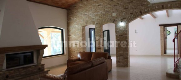 3 bedrooms Villa in Campli, Italy No. 193745 11